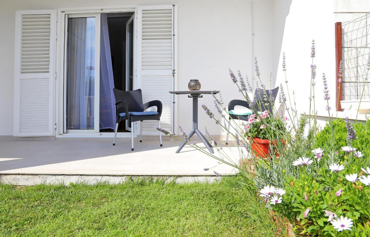 Apartmani Krmek Mlini Bagian luar foto
